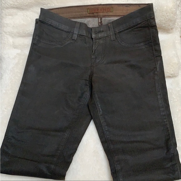 EUC J Brand coated leggings in color Mocha, size 25 - Picture 3 of 6